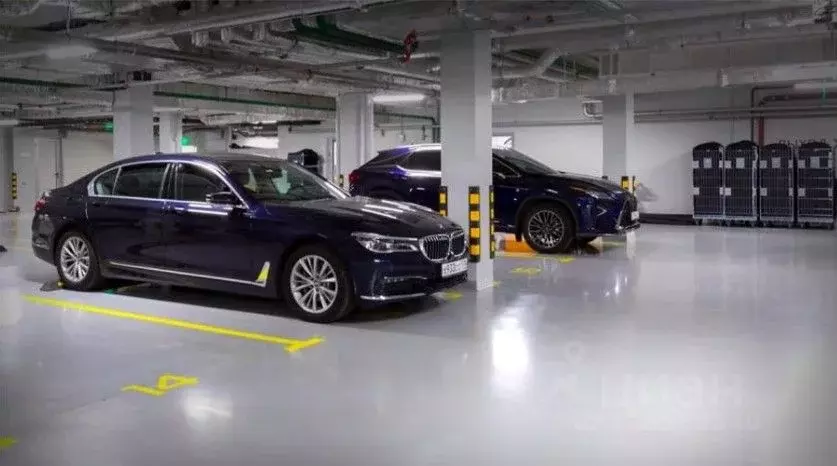 Гараж в Санкт-Петербург Зум на Неве жилой комплекс (13 м) - Фото 1