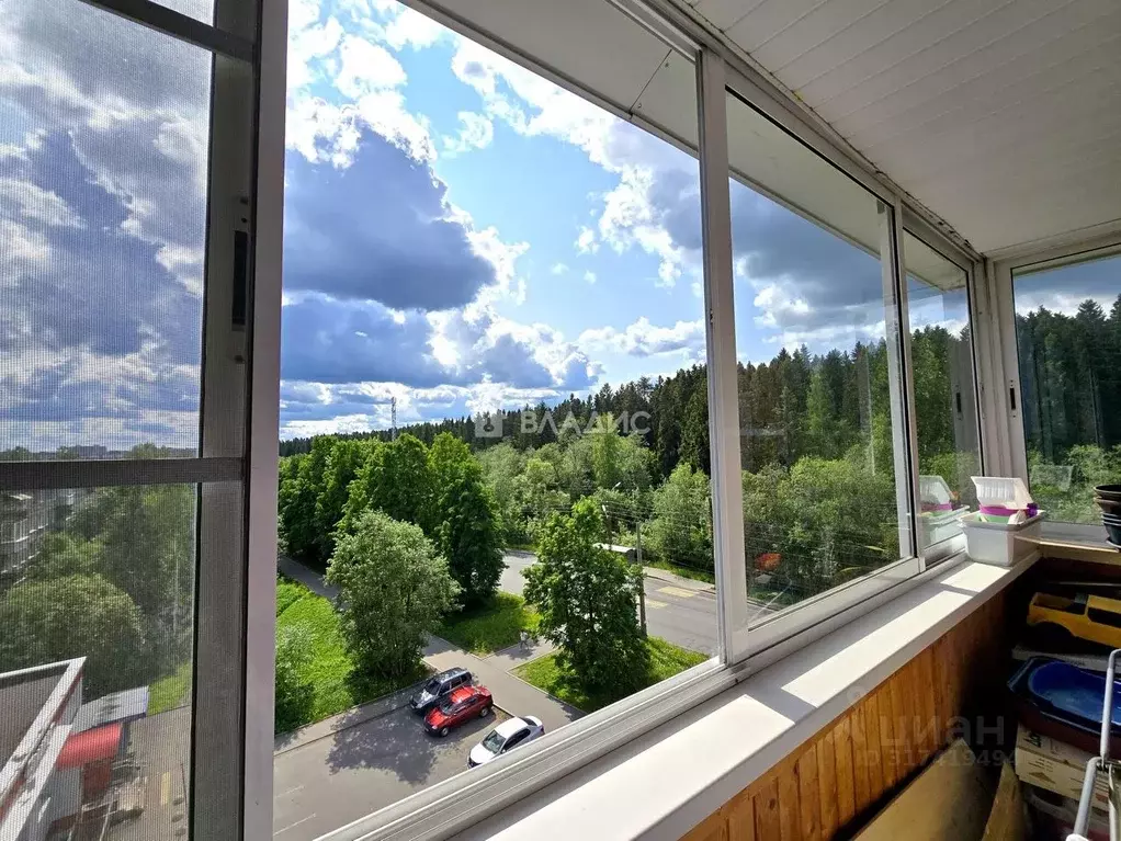 3-к кв. Карелия, Петрозаводск ул. Репникова, 1 (69.1 м) - Фото 0