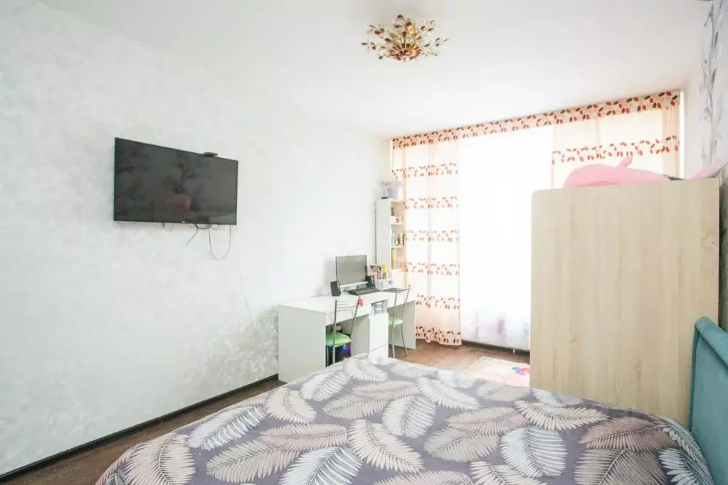 3-к кв. Кемеровская область, Кемерово ул. Серебряный Бор, 5 (90.3 м) - Фото 1