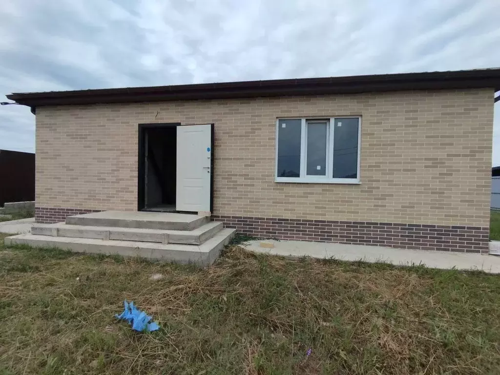 Дом в Краснодарский край, Темрюкский район, Тамань ст-ца Первомайская ... - Фото 1