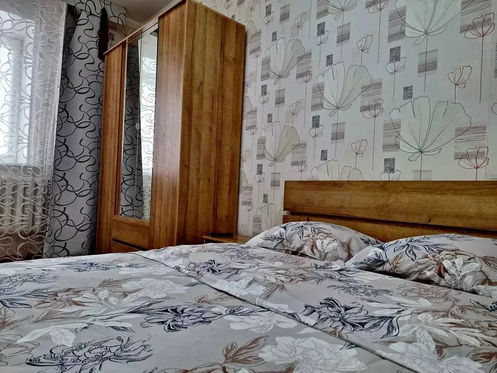 2-к кв. Оренбургская область, Оренбург Салмышская ул., 11/1 (62.0 м) - Фото 0