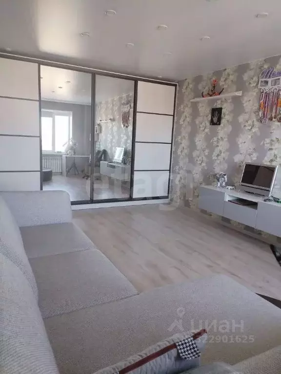 2-к кв. Ханты-Мансийский АО, Нягань 7-й мкр, 1 (59.0 м) - Фото 1