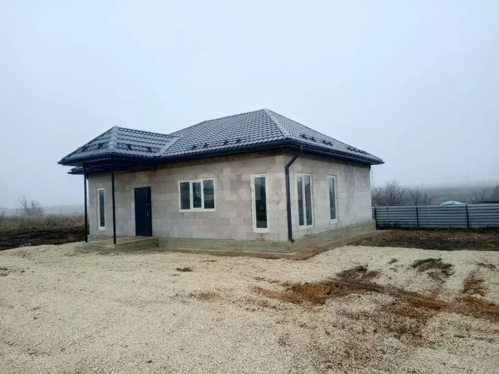 Дом в Липецкая область, Липецкий муниципальный округ, с. Подгорное ул. ... - Фото 1