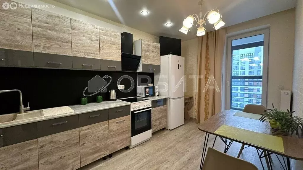 1-комнатная квартира: Тюмень, улица 50 лет Октября, 57Ак1 (36.3 м) - Фото 1