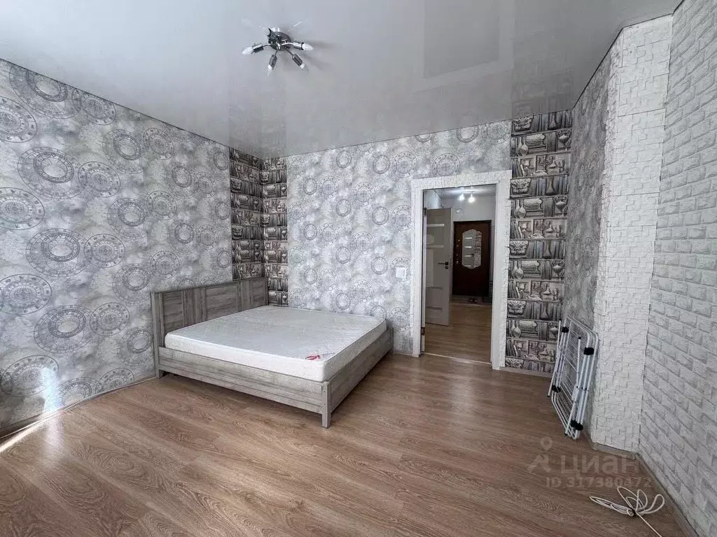 2-к кв. Тюменская область, Тюмень ул. Газовиков, 35 (55.0 м) - Фото 0
