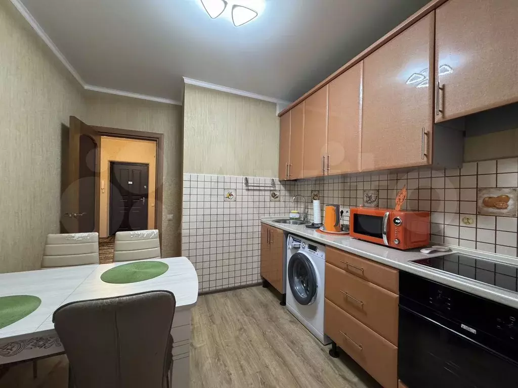 1-к. квартира, 40 м, 12/17 эт. - Фото 1