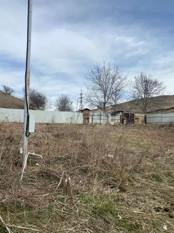 Участок в Ставропольский край, Кисловодск городской округ, пос. ... - Фото 1