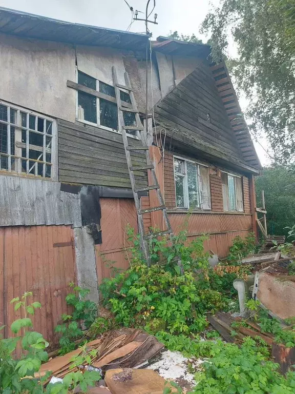 Дом в Новгородская область, Новгородский район, Савинское с/пос, д. ... - Фото 0