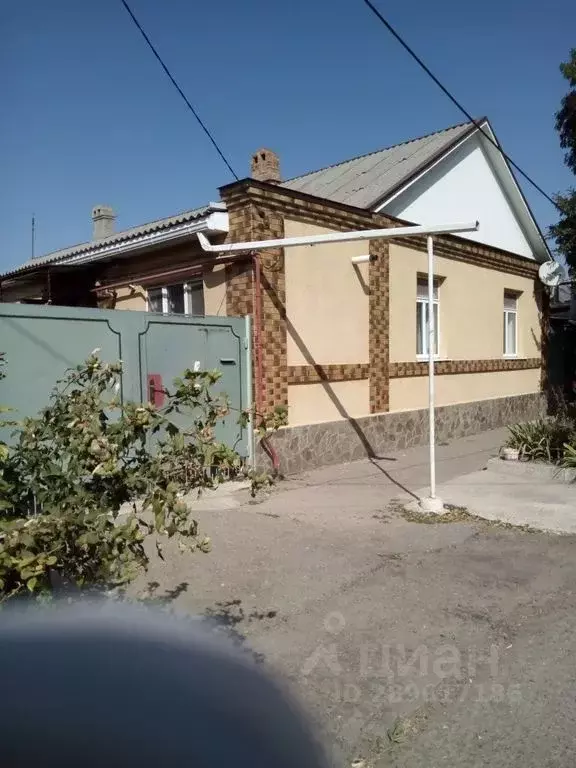 1-к кв. Краснодарский край, Ейск ул. Розы Люксембург, 96 (33.0 м) - Фото 0