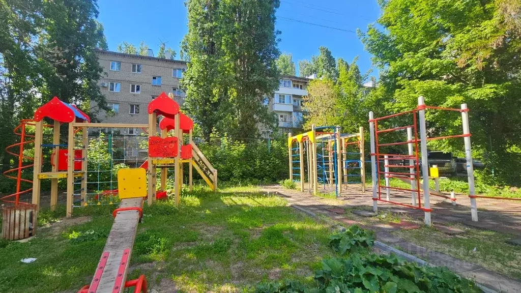 2-к кв. Саратовская область, Саратов ул. Имени В.Н. Симбирцева, 12 ... - Фото 0