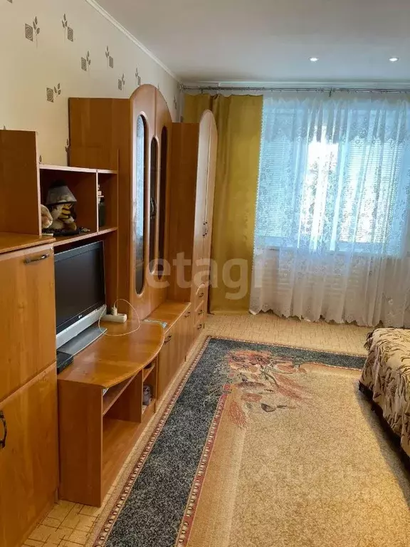 2-к кв. Ямало-Ненецкий АО, Новый Уренгой Восточный мкр, 4/5 (56.6 м) - Фото 0