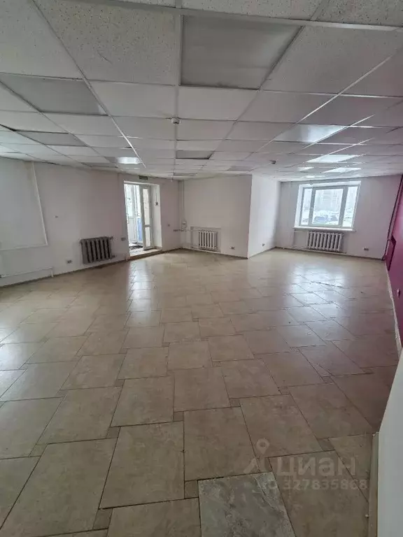 Торговая площадь в Кировская область, Киров Московская ул., 158 (60 м) - Фото 1