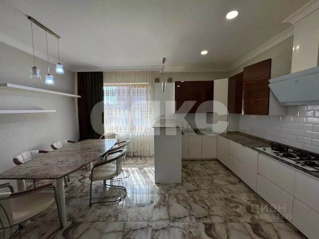 Дом в Краснодарский край, Кореновск пер. Крымский, 12 (244 м) - Фото 2