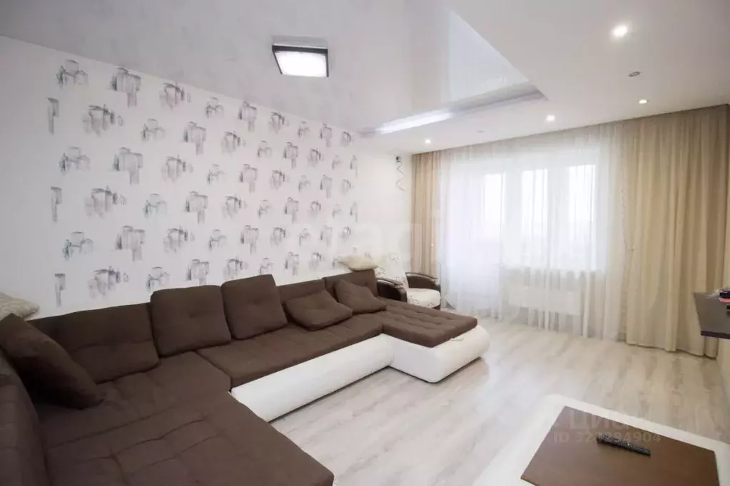 3-к кв. Калужская область, Калуга Московская ул., 339 (87.0 м) - Фото 2