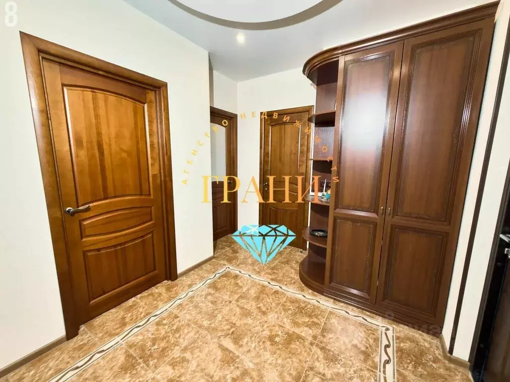 2-к кв. Севастополь ул. Репина, 15/4 (60.1 м) - Фото 2