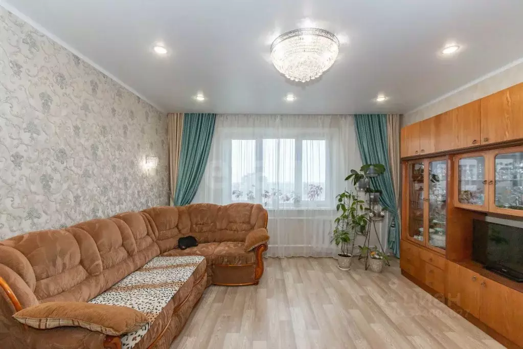 4-к кв. Омская область, Омск просп. Мира, 90/1 (77.9 м) - Фото 1