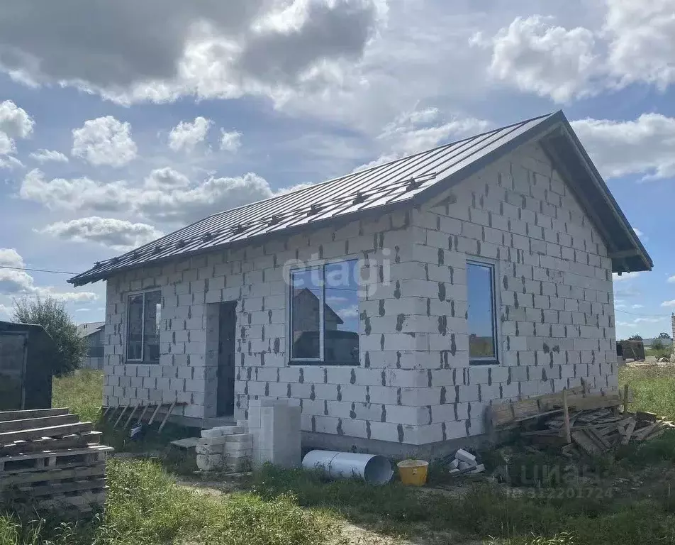 Дом в Калининградская область, Гурьевский муниципальный округ, пос. ... - Фото 1