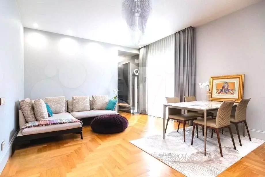 3-к. квартира, 130 м, 5/5 эт. - Фото 1