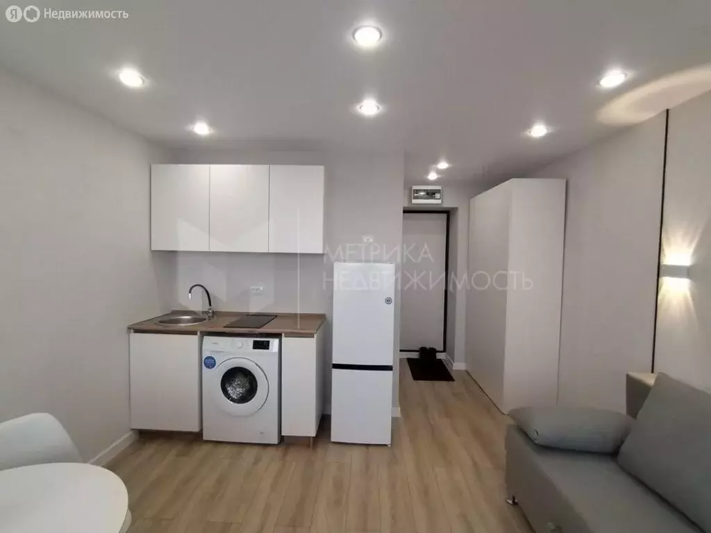 Квартира-студия: Тюмень, улица Мельникайте, 63 (21.5 м) - Фото 2