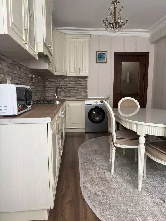 1-к кв. Дагестан, Каспийск ул. Каспийское шоссе, 23 (50.0 м) - Фото 1