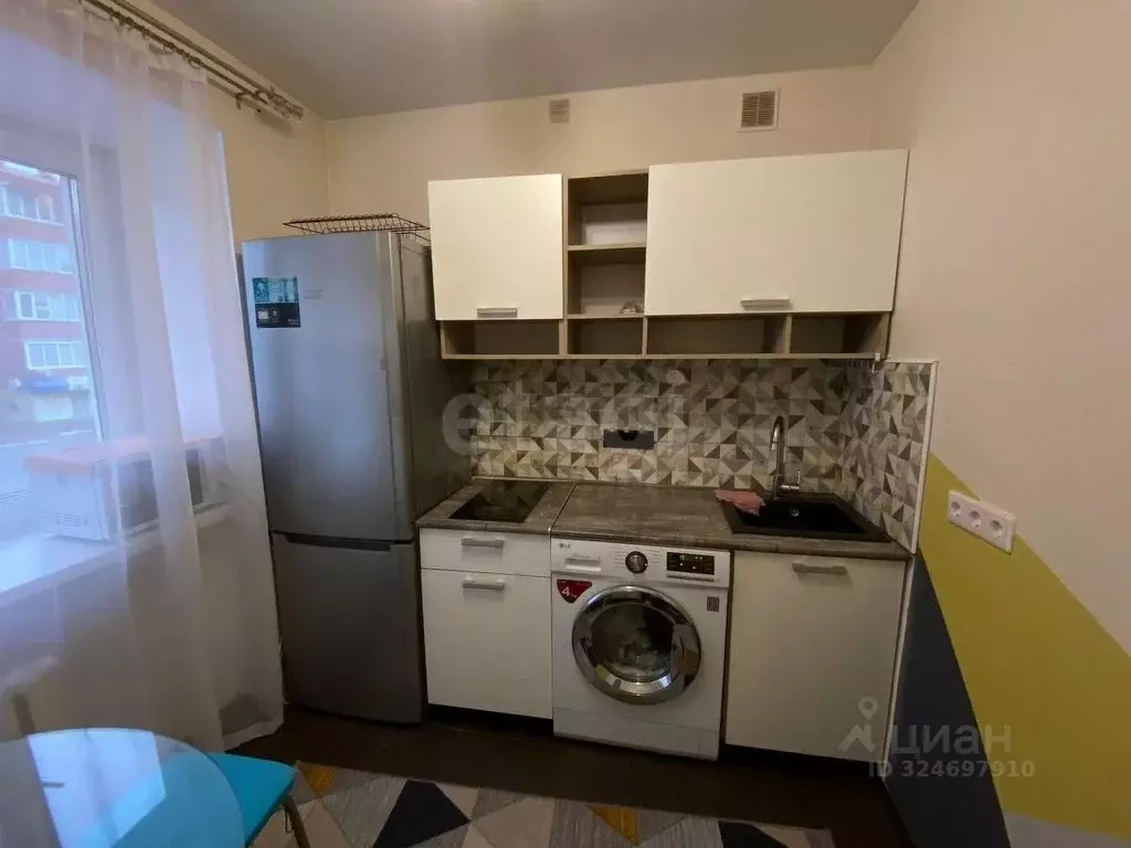 1-к кв. Тюменская область, Тюмень ул. Малыгина, 57 (33.0 м) - Фото 1