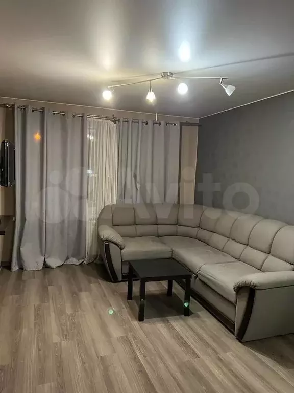 2-к. квартира, 47 м, 2/12 эт. - Фото 1