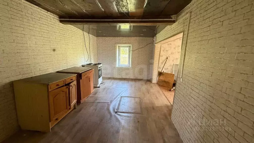 Дом в Башкортостан, Бирский район, Старопетровский сельсовет, с. ... - Фото 1