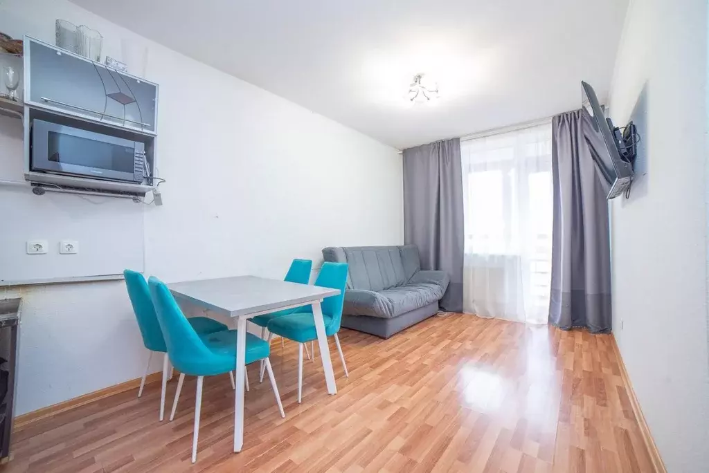 1-к кв. Свердловская область, Екатеринбург ул. Стачек, 4 (37.4 м) - Фото 1