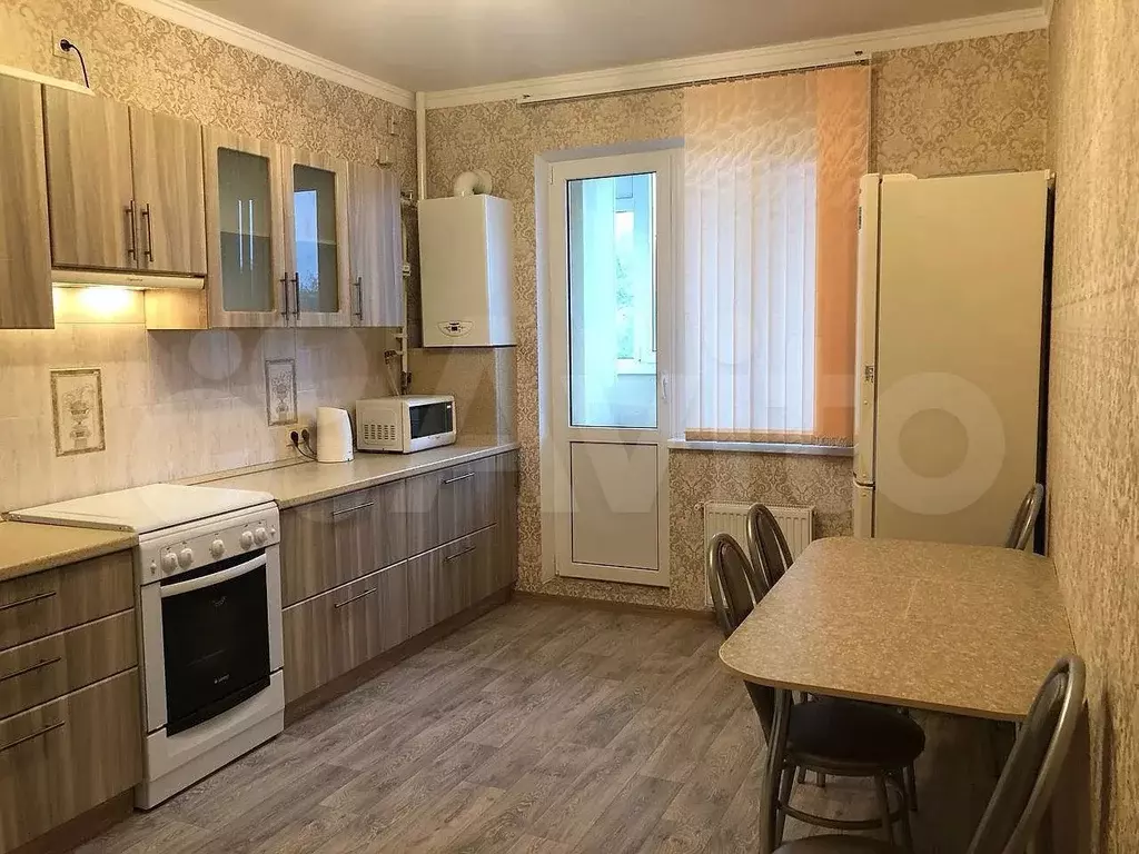 1-к. квартира, 42 м, 6/9 эт. - Фото 1