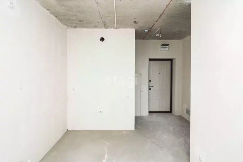 2-к кв. Тюменская область, Тюмень Новгородская ул., 14 (99.5 м) - Фото 1