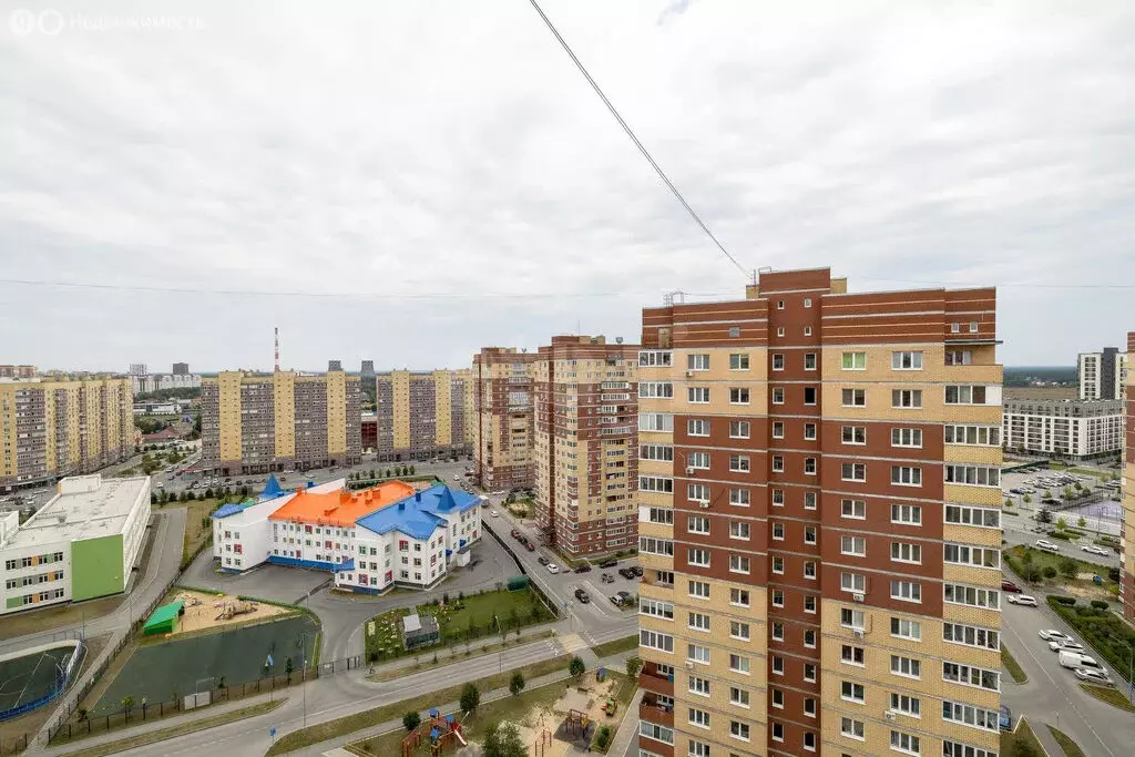 1-комнатная квартира: Тюмень, улица Бориса Житкова, 8 (40.6 м) - Фото 2