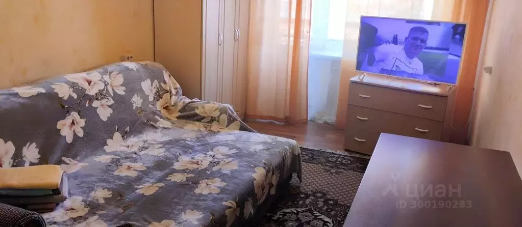 1-к кв. Хакасия, Абакан ул. Кошурникова, 9 (30.0 м) - Фото 0