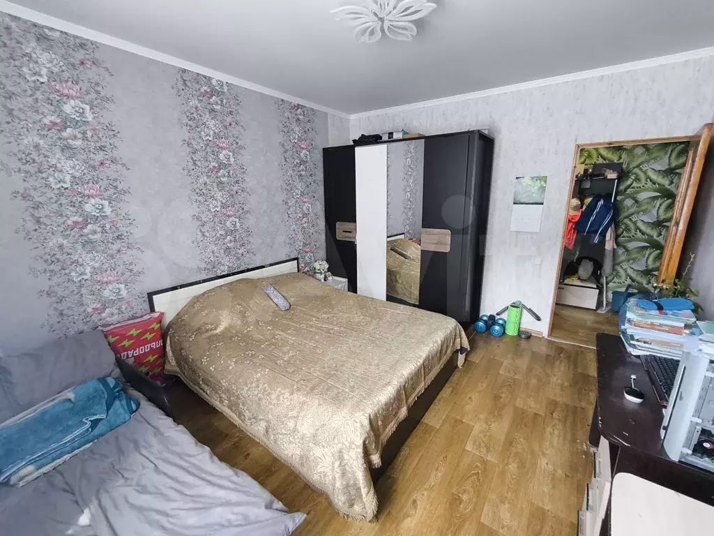1-к. квартира, 42 м, 3/3 эт. - Фото 1