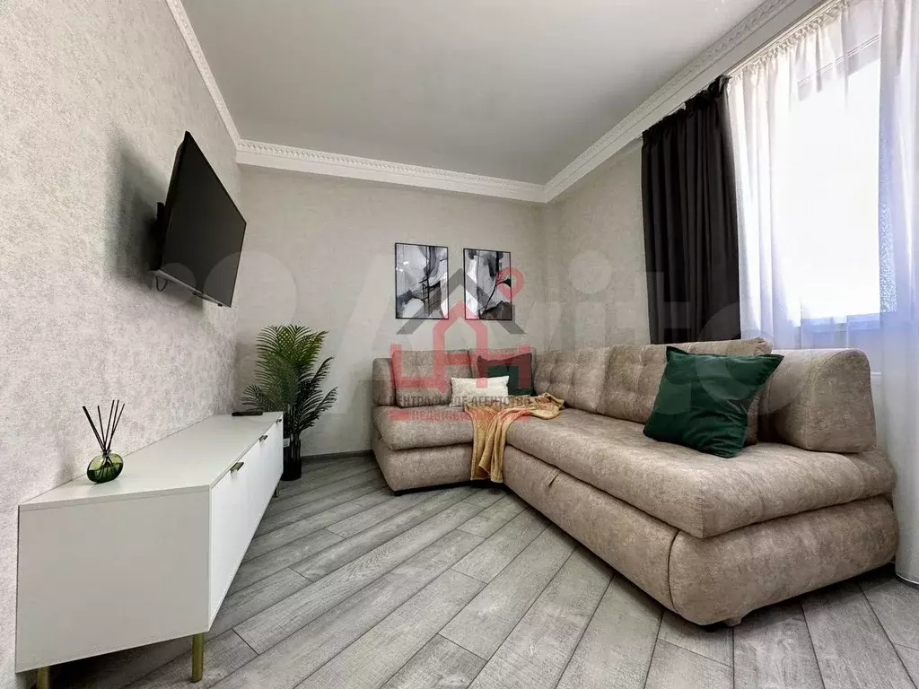 1-к. квартира, 42,2 м, 4/7 эт. - Фото 0
