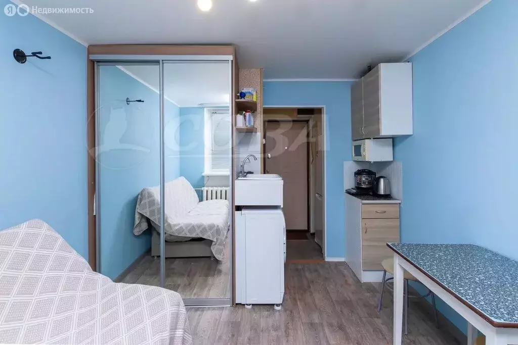 1-комнатная квартира: Тюмень, улица Республики, 239 (15 м) - Фото 1