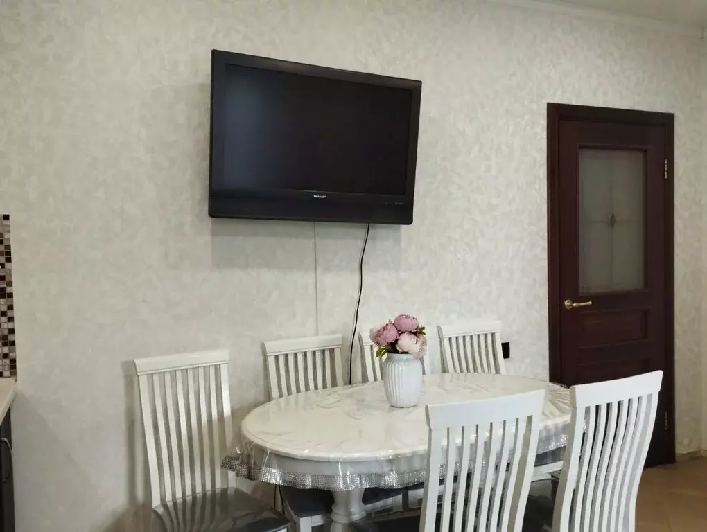 2-к кв. Татарстан, Казань ул. Фрунзе, 9а (62.2 м) - Фото 1