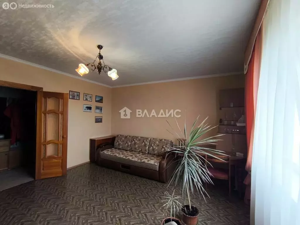 3-комнатная квартира: Нижнекамск, Студенческая улица, 8 (65.4 м) - Фото 1