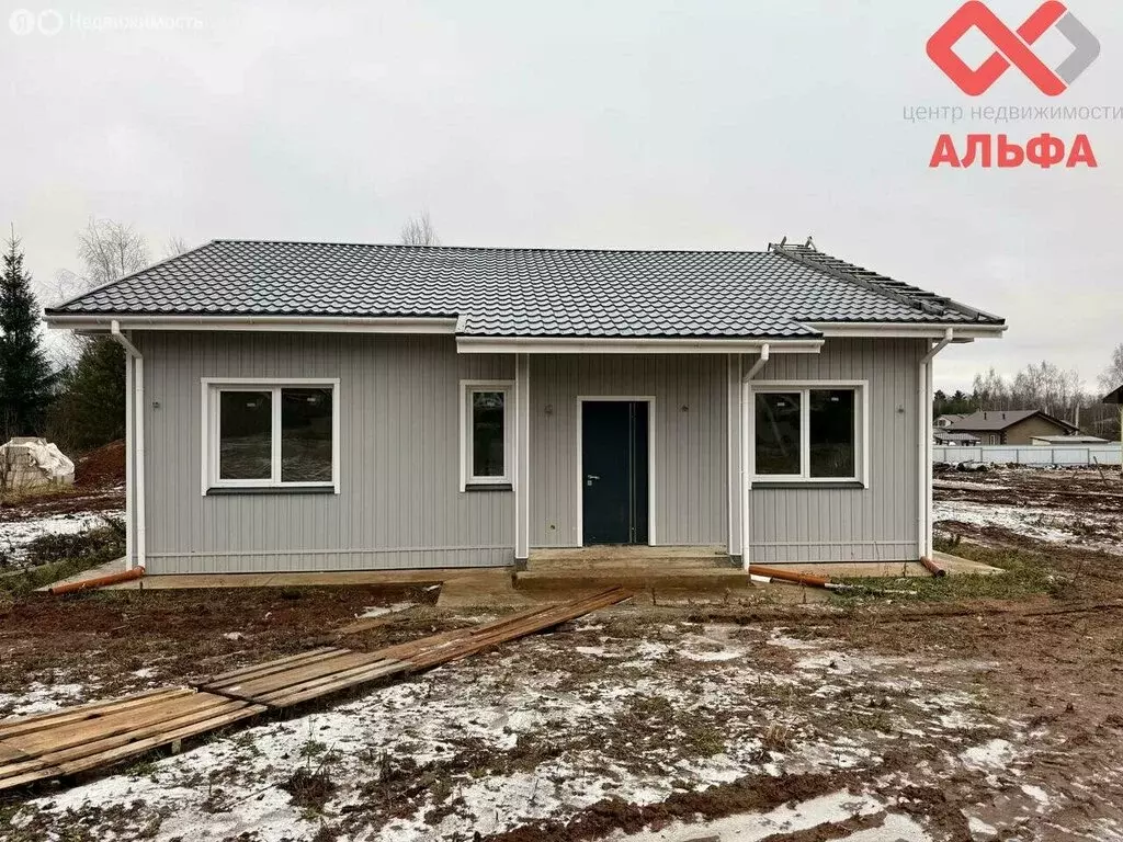 Дом в Пасеговское сельское поселение, деревня Головизнинцы, Фиалковая ... - Фото 1