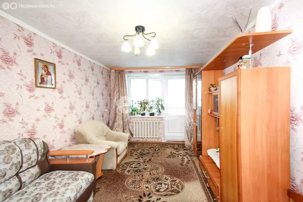 2-комнатная квартира: Тобольск, 10-й микрорайон, 7 (45 м) - Фото 1