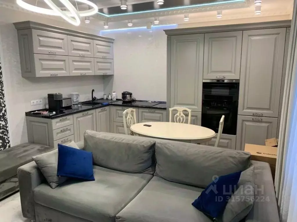 3-к кв. Татарстан, Казань ул. Сибгата Хакима, 50 (75.0 м) - Фото 1