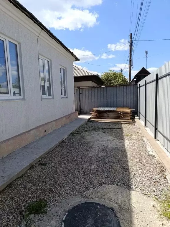 Дом в Челябинская область, Челябинск Алданская ул., 6 (70 м) - Фото 1