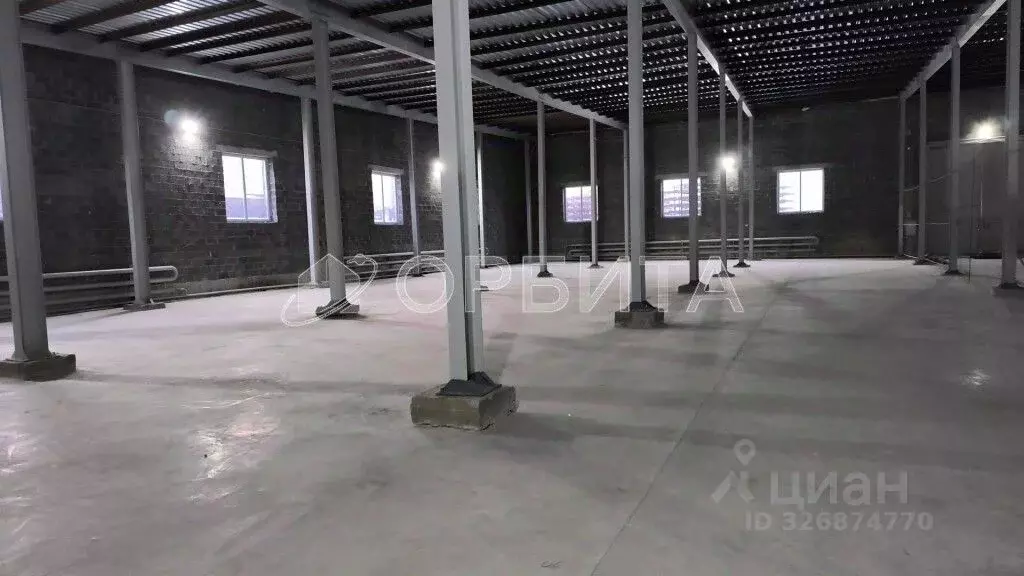 Склад в Тюменская область, Тюмень Энтузиастов мкр,  (1300 м) - Фото 1