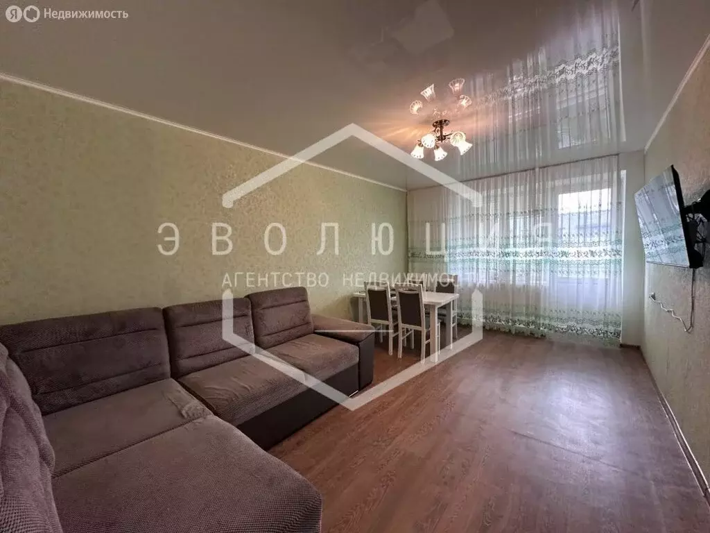 2-комнатная квартира: Калининград, улица Подполковника Емельянова, 284 ... - Фото 1