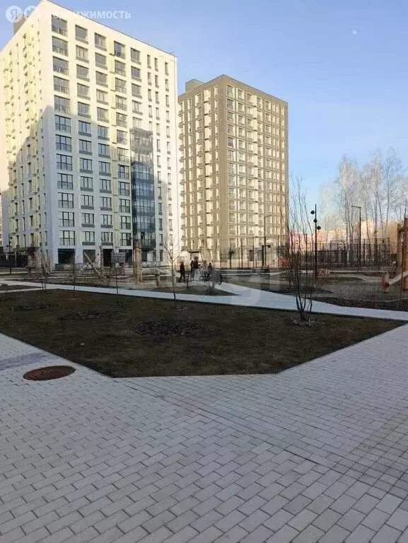 1-комнатная квартира: деревня Дударева, улица Сергея Джанбровского, ... - Фото 1