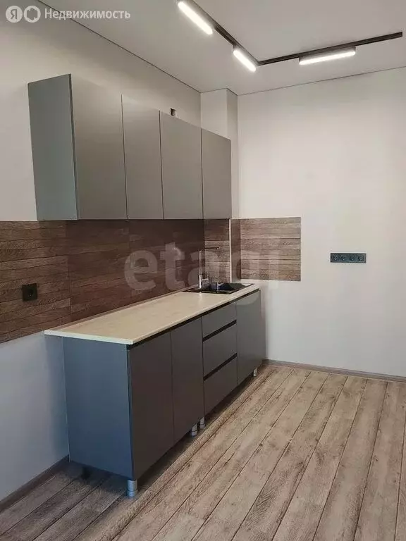 1-комнатная квартира: Ялуторовск, улица Свободы, 240 (37 м) - Фото 1