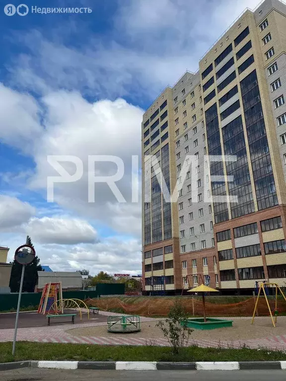 3-комнатная квартира: Омск, улица Гусарова, 48 (72 м) - Фото 1