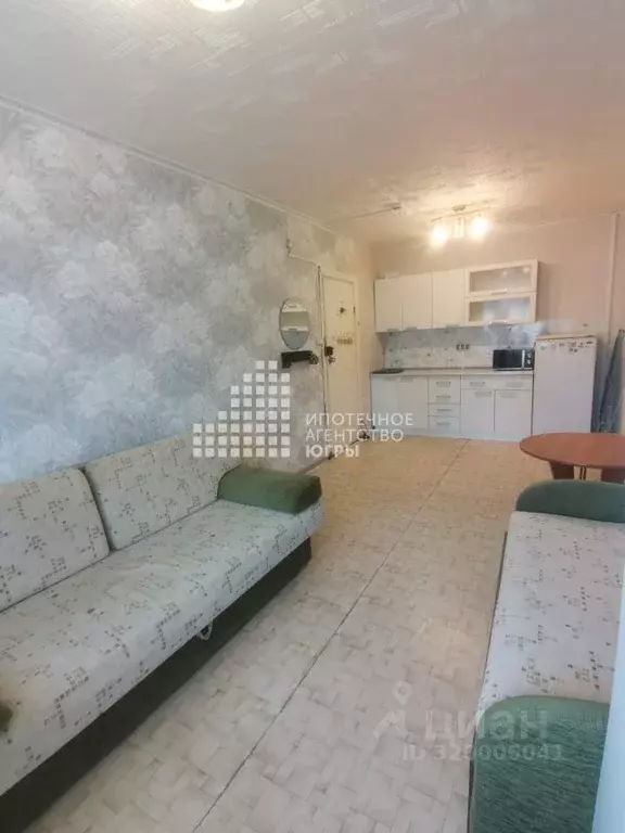 Комната Ханты-Мансийский АО, Ханты-Мансийск Ключевая ул., 13 (19.0 м) - Фото 1