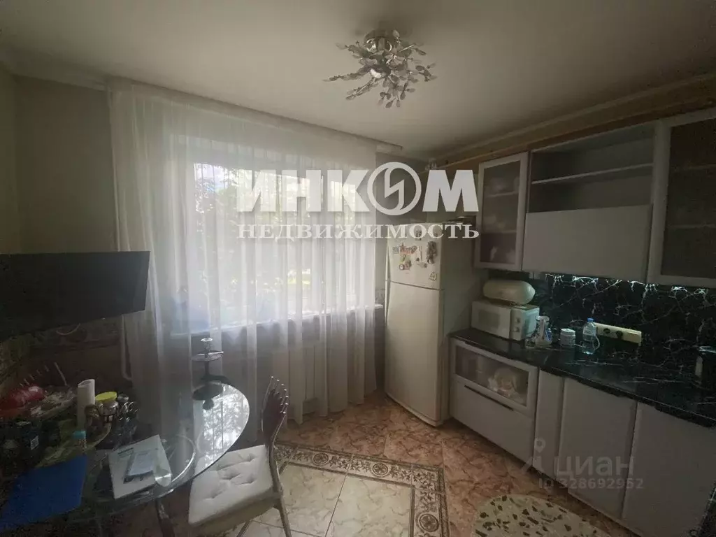 2-к кв. Москва ул. Барышиха, 28 (58.1 м) - Фото 2