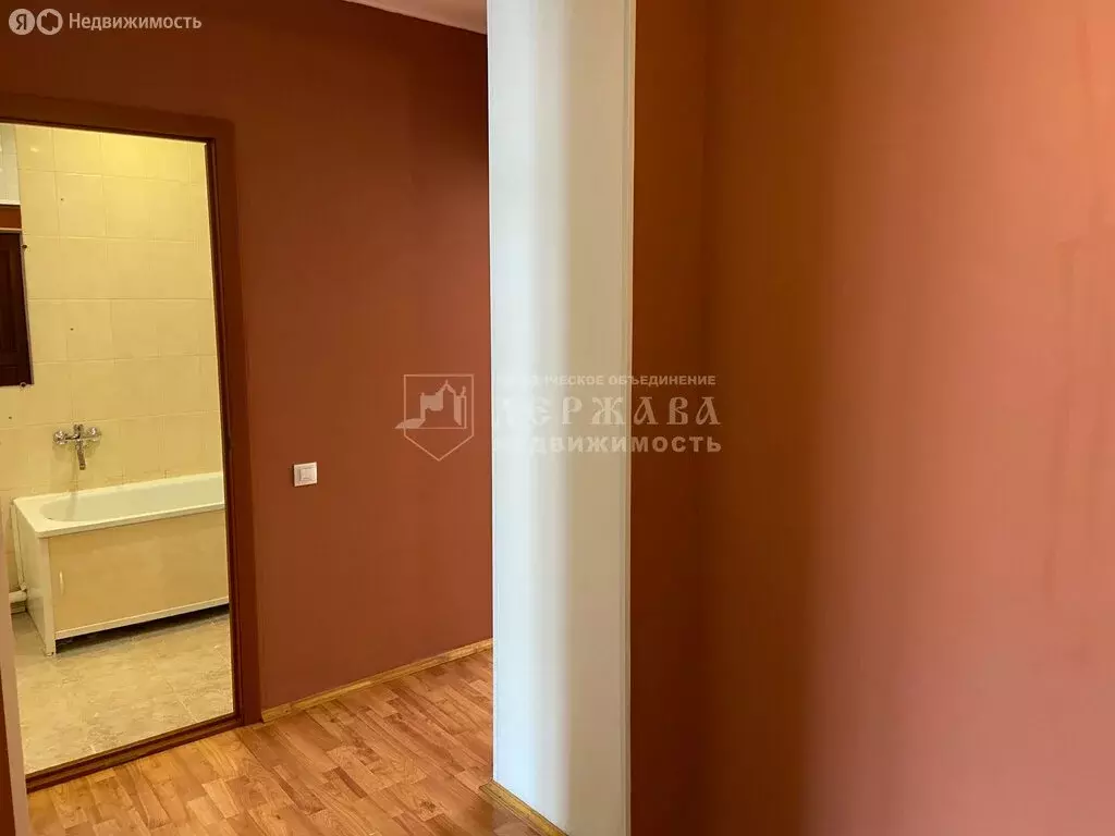 2-комнатная квартира: Кемерово, Советский проспект, 42 (60 м) - Фото 1
