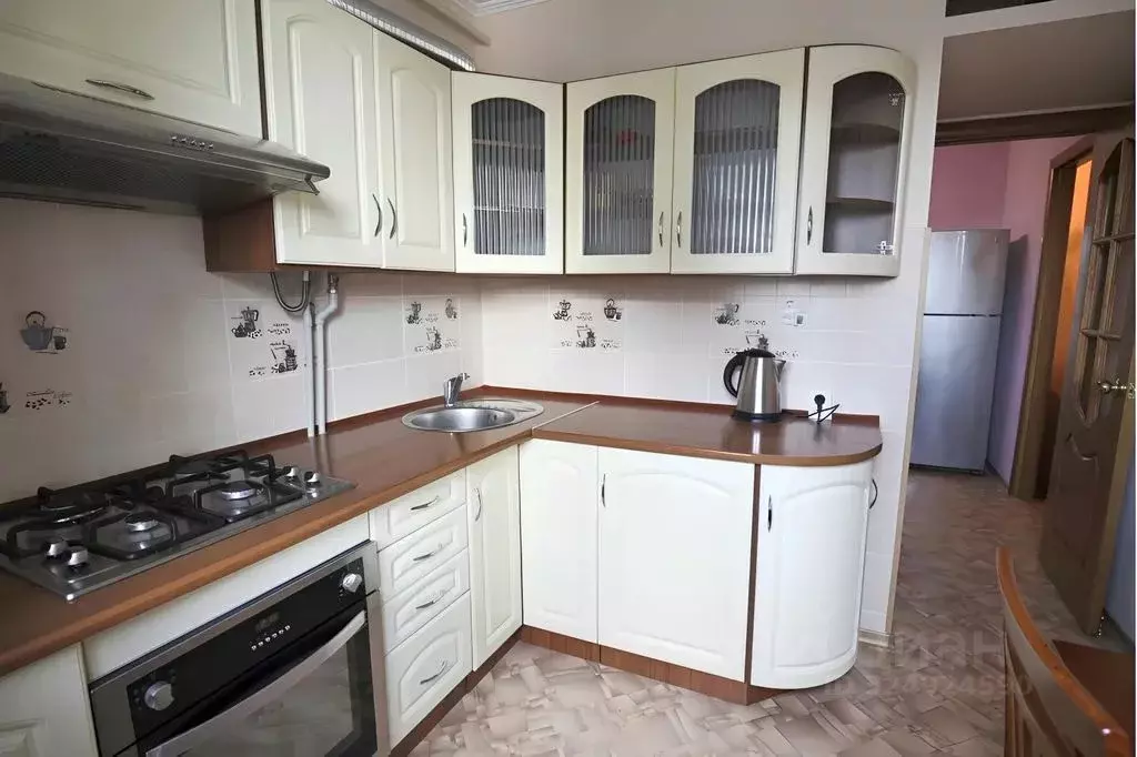 2-к кв. Крым, Феодосия ул. Чкалова, 92 (65.0 м) - Фото 1